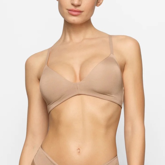 ✨SKIMS WIRELESS FORM  T SHIRT BRA CLAY 32C 34C - Picture 3 of 6
